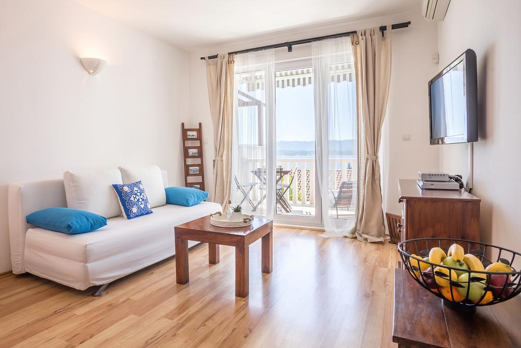 Zlatni Bol Apartments Chambre photo