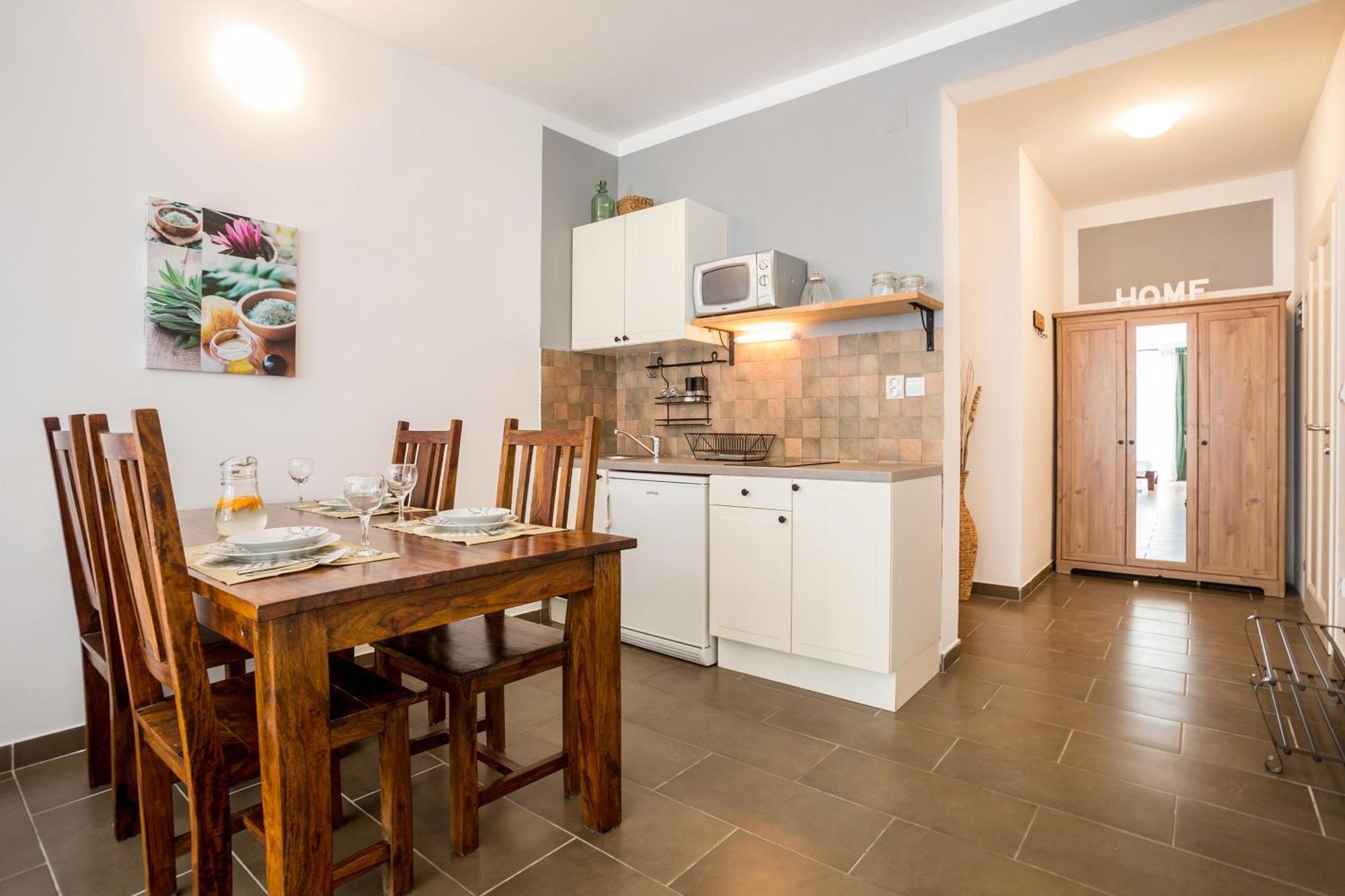 Zlatni Bol Apartments Chambre photo